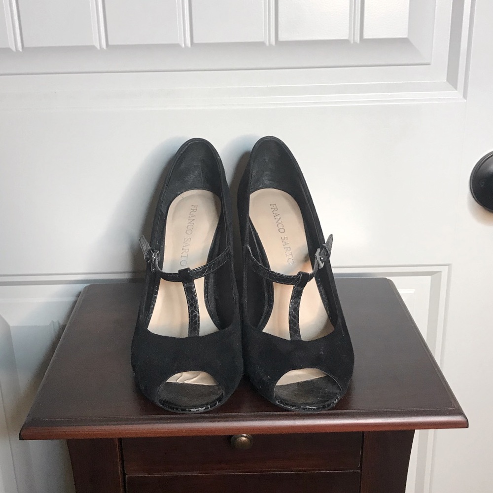 Black heels